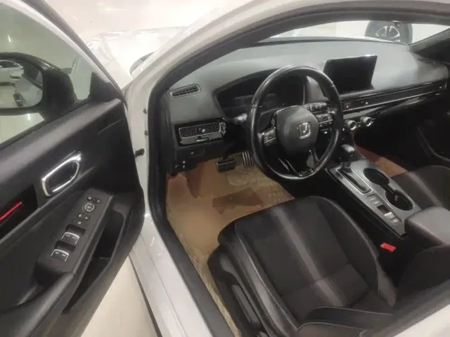 Honda Civic — Фото автомобиля 15