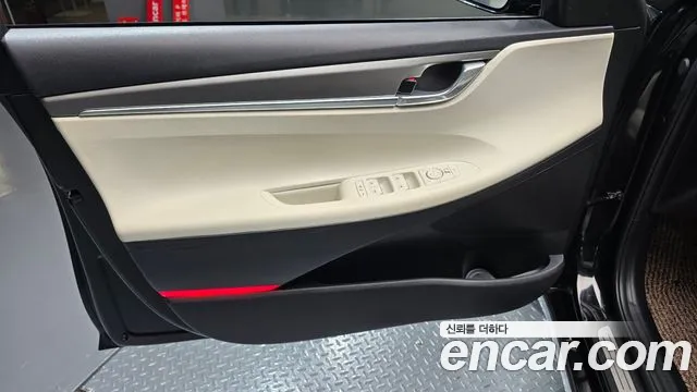 Hyundai Grandeur New — Фото автомобиля 13