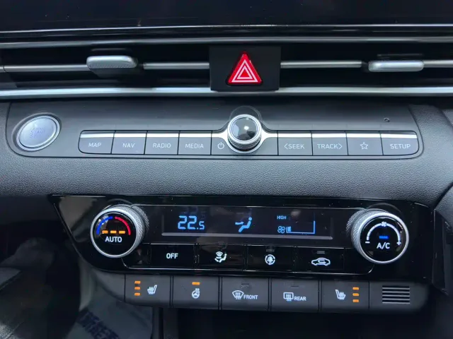 Hyundai Elantra — Фото автомобиля 13