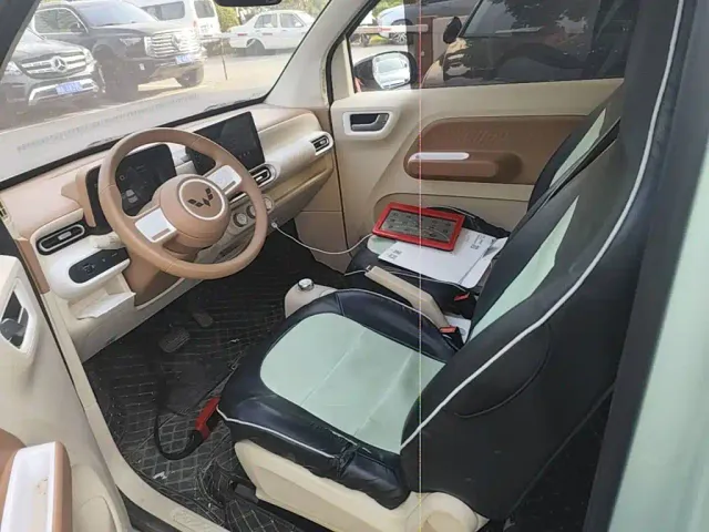 Wuling Hongguang Mini EV — Фото автомобиля 14