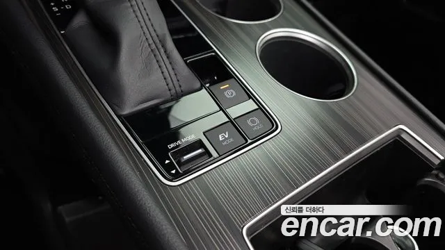 Toyota Sienna — Фото автомобиля 28