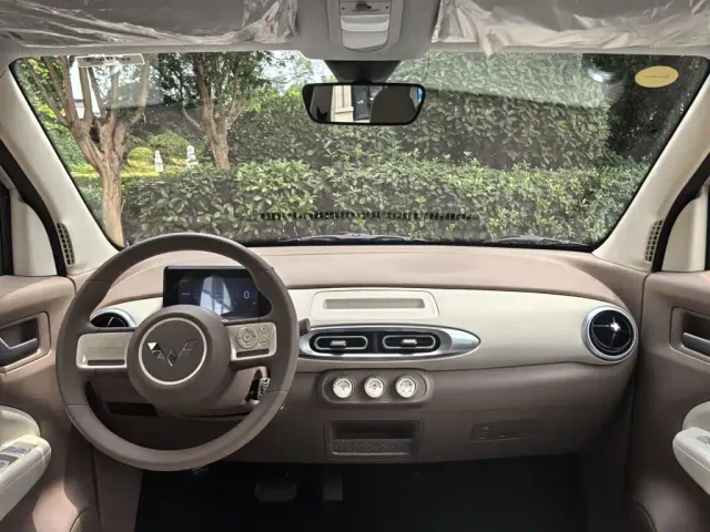 Wuling Hongguang Mini EV — Фото автомобиля 16