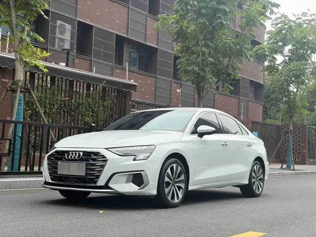 Фотография автомобиля — Audi A3