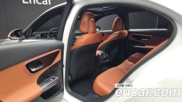 Mercedes-Benz C-Class — Фото автомобиля 12
