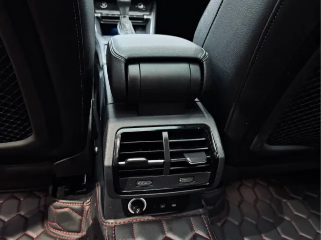 Audi Q3 — Фото автомобиля 18