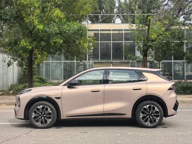 Changan Qiyuan Q05 — Фото автомобиля 7