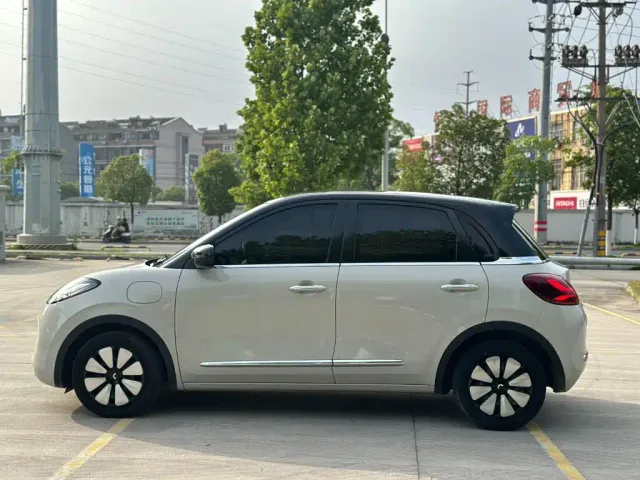 Wuling Bingo — Фото автомобиля 6