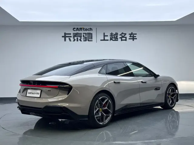 Lotus Emeya — Фото автомобиля 5