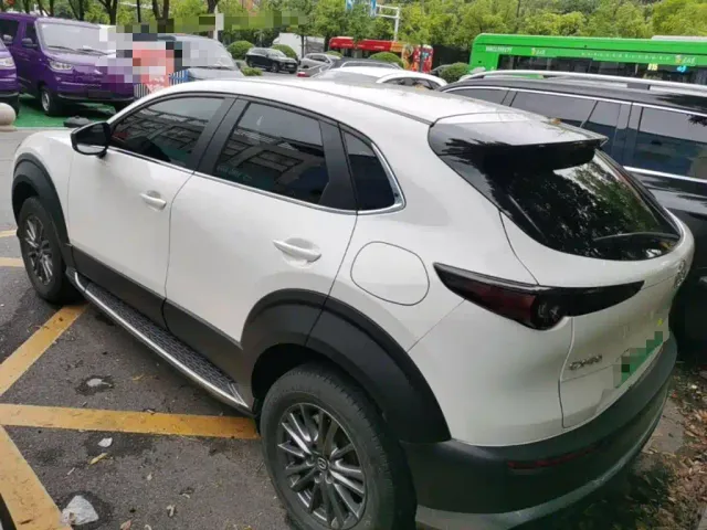 Mazda Mazda CX-30 EV 2021 Pure Electric Enjoyment Edition — Фото автомобиля 4