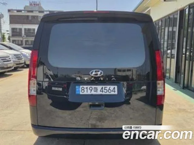 Hyundai Staria Staria — Фото автомобиля 2