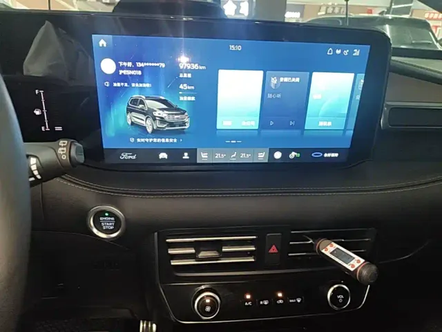 Ford Edge — Фото автомобиля 12