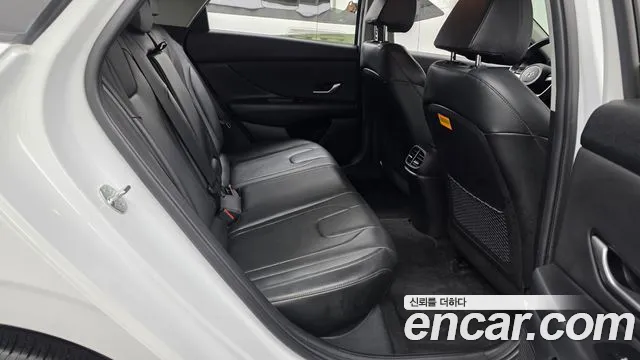 Hyundai Avante CN7 — Фото автомобиля 17