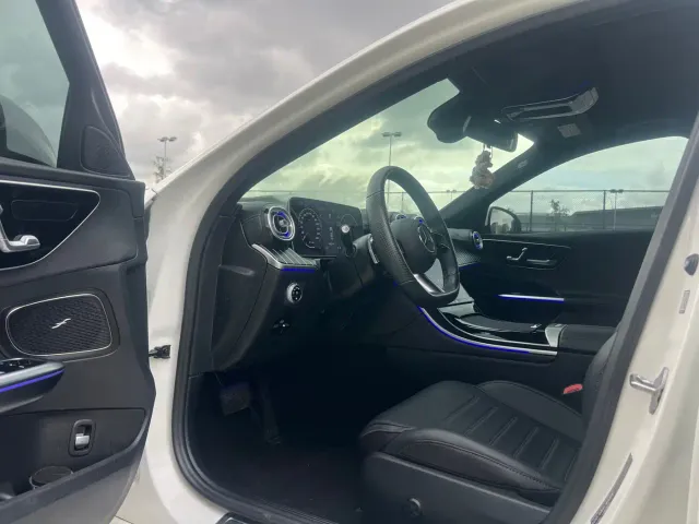 Mercedes-Benz C-Class — Фото автомобиля 4