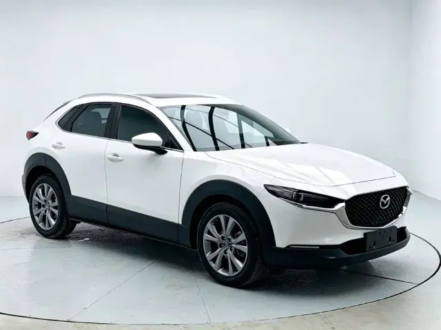 Mazda CX-30 — Фото автомобиля 3