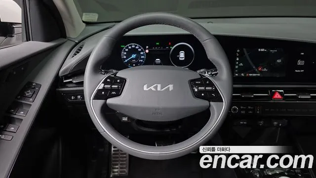 Kia Niro The All New Niro Signature — Фото автомобиля 12