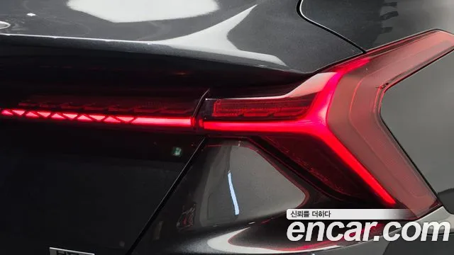 Kia K8 Hybrid — Фото автомобиля 8