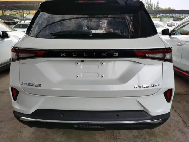 Wuling Asta — Фото автомобиля 5
