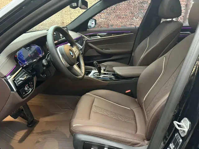 BMW 5 Series — Фото автомобиля 6