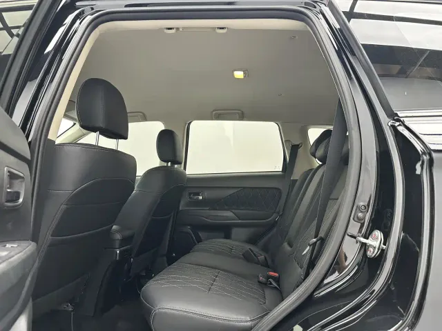 Mitsubishi Outlander — Фото автомобиля 6