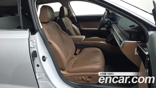 Hyundai Grandeur GN7 — Фото автомобиля 12