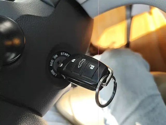 JAC Refine M4 — Фото автомобиля 8