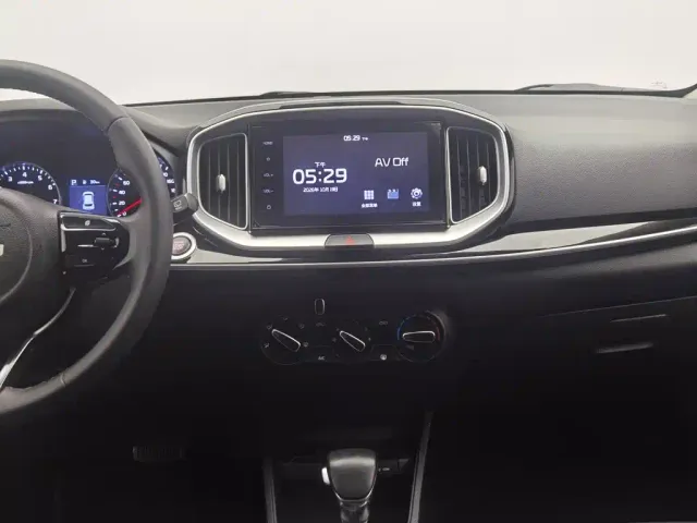 Kia KX1 — Фото автомобиля 12