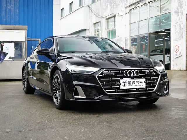 Audi A7L — Фото автомобиля 3