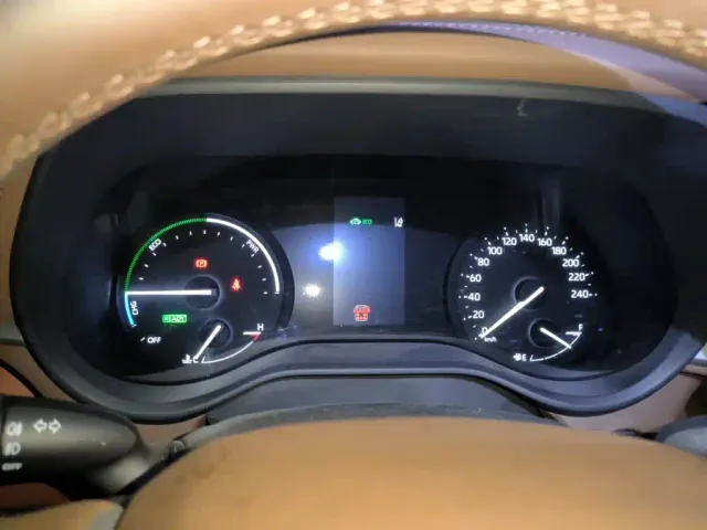 Toyota Sienna — Фото автомобиля 12