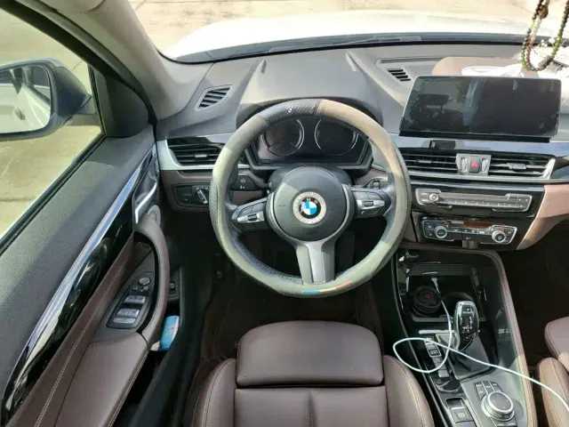 BMW BMW X1 2021 Facelift sDrive20Li Premium — Фото автомобиля 2