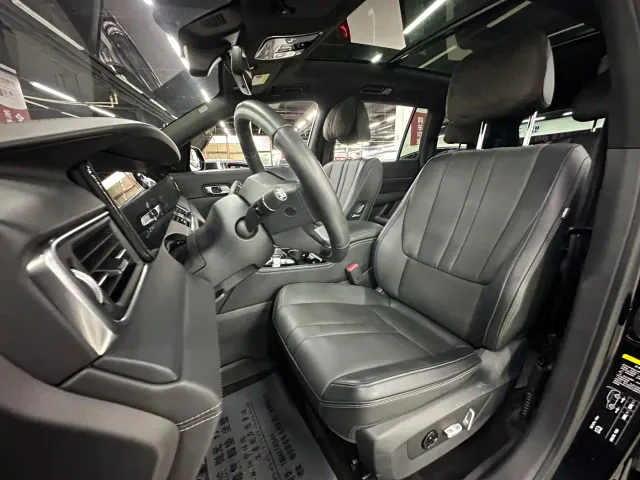 Li Auto ONE — Фото автомобиля 30