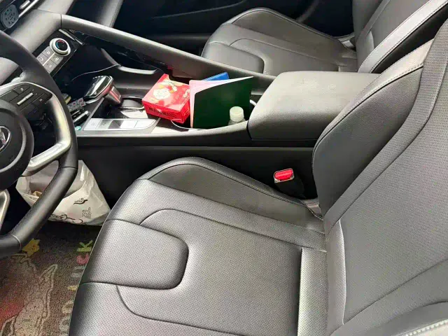 Hyundai Elantra — Фото автомобиля 8