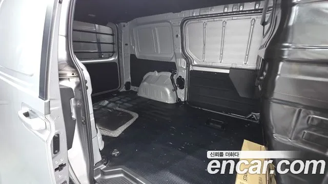 Hyundai Staria Staria Карго 3 места — Фото автомобиля 12