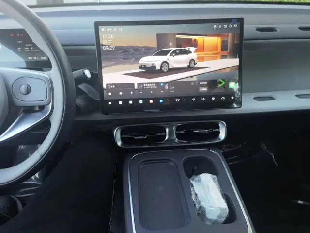 Leapmotor Leapmotor B01 2025 Model 550 Smart Edition — Фото автомобиля 9