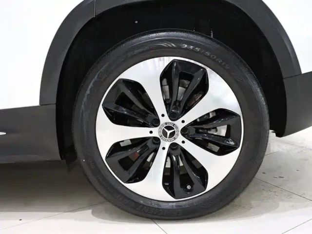 Mercedes-Benz GLB-Class — Фото автомобиля 17