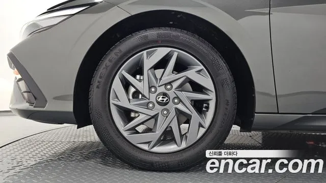 Hyundai AVANTE Новый Avante (CN7) — Фото автомобиля 5
