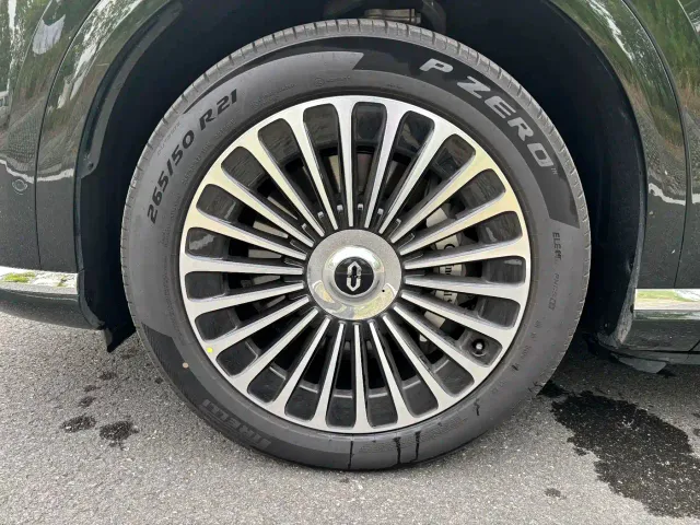 Aito M9 — Фото автомобиля 15