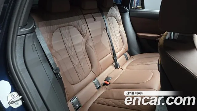 BMW X6 xDrive40i M Sport — Фото автомобиля 11