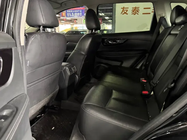 Nissan X-Trail — Фото автомобиля 8