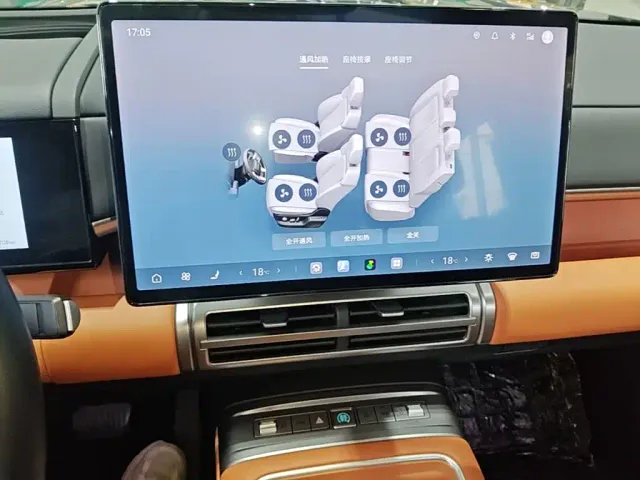 BYD FangChengBao Titanium 7 — Фото автомобиля 12
