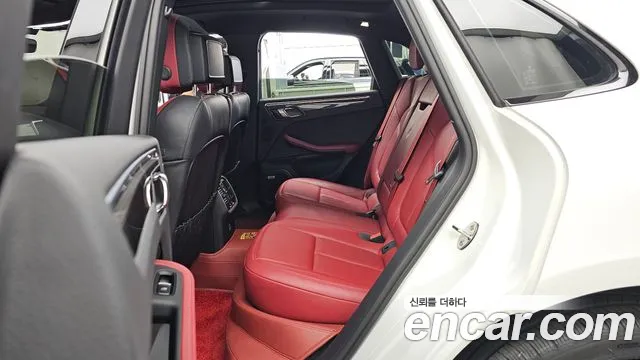 Porsche Macan — Фото автомобиля 26