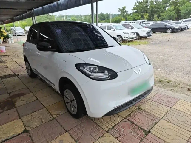 Wuling Bingo — Фото автомобиля 3