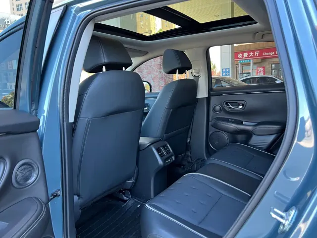 Honda ZR-V — Фото автомобиля 7