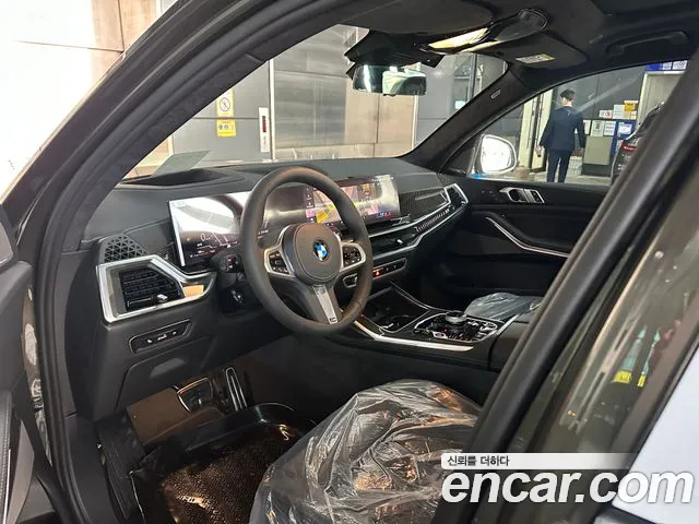 BMW X7 xDrive 40d M Sport 7 мест — Фото автомобиля 7