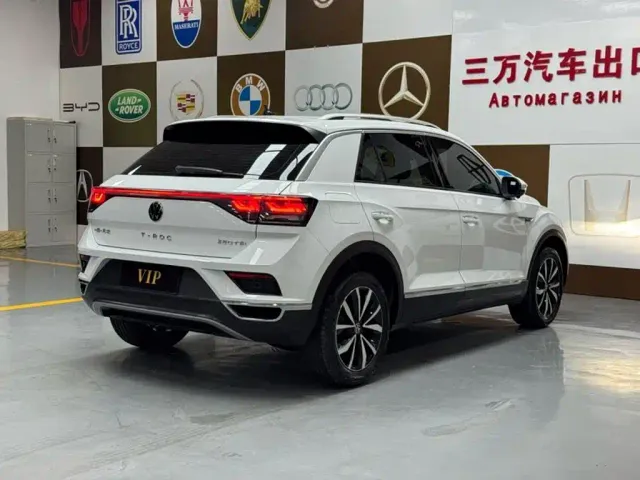 Volkswagen T-Roc — Фото автомобиля 6