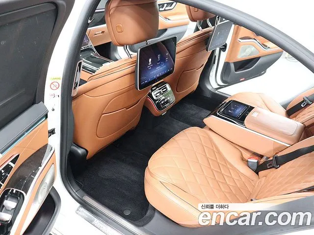 Mercedes-Benz S-Class — Фото автомобиля 11