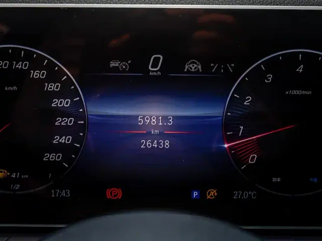 Mercedes-Benz GLE-Class — Фото автомобиля 13