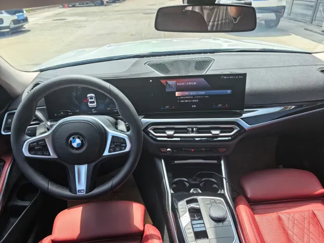 BMW 3 Series — Фото автомобиля 12