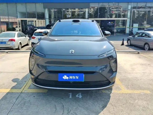 Nio ES8 — Фото автомобиля 2