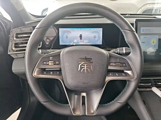 BYD Qin L — Фото автомобиля 10