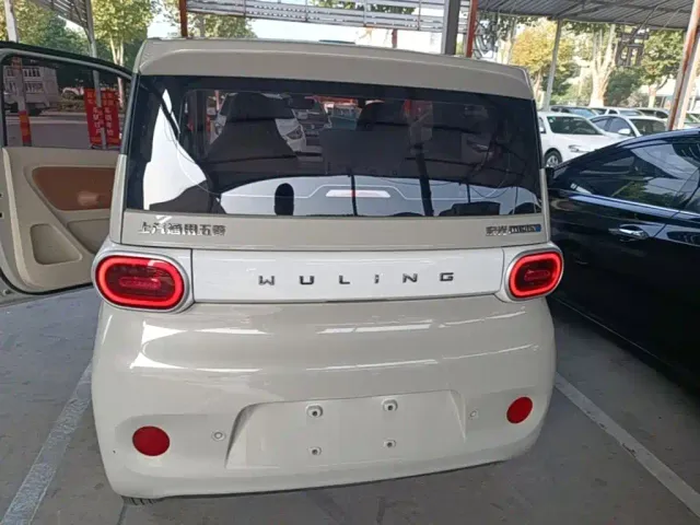 Wuling Hongguang Mini EV — Фото автомобиля 5